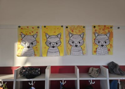 Füchse im Laubhaufen